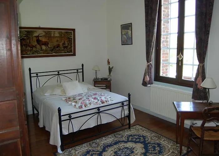 Manoir De La Plane Bed & Breakfast