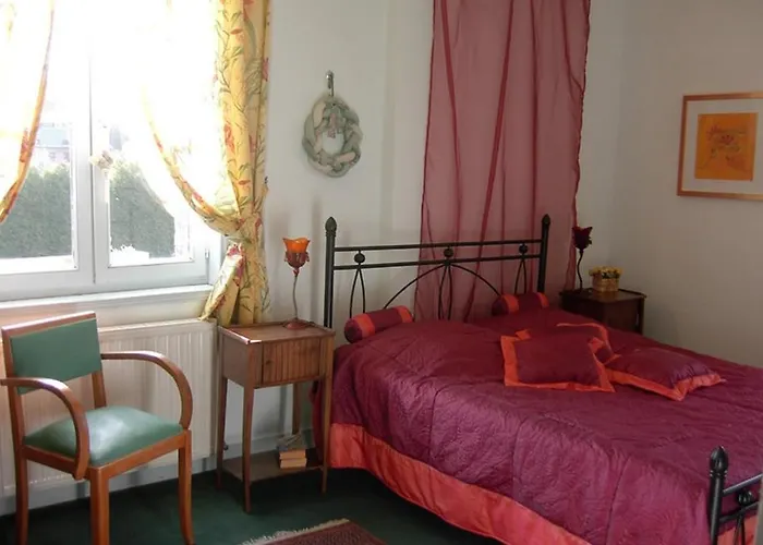 Manoir De La Plane Bed & Breakfast *